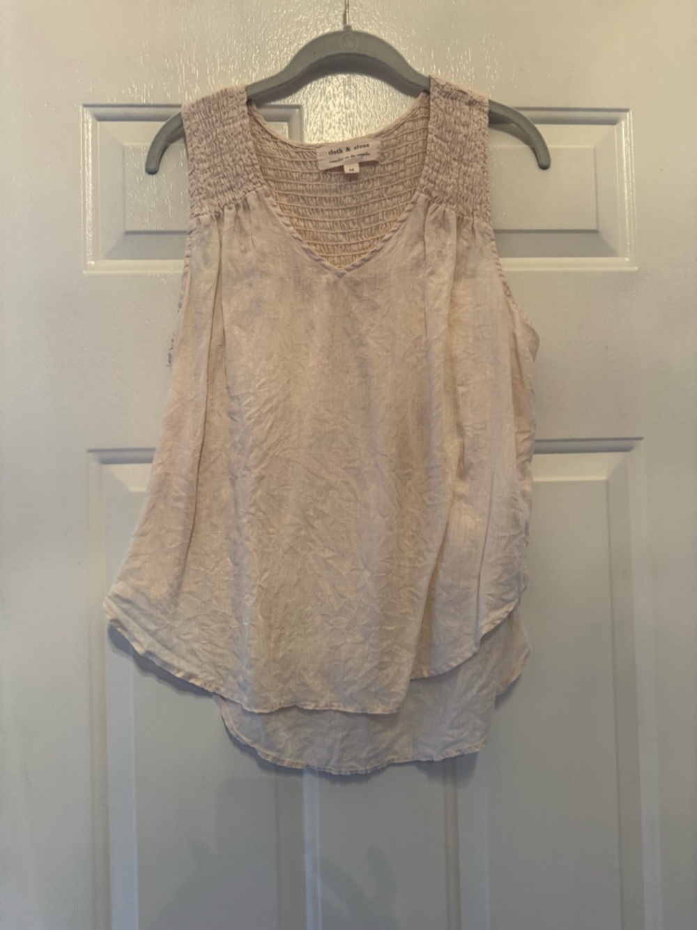 cloth & stone Cream Smocked V-Neck Linen Sleeveless Top